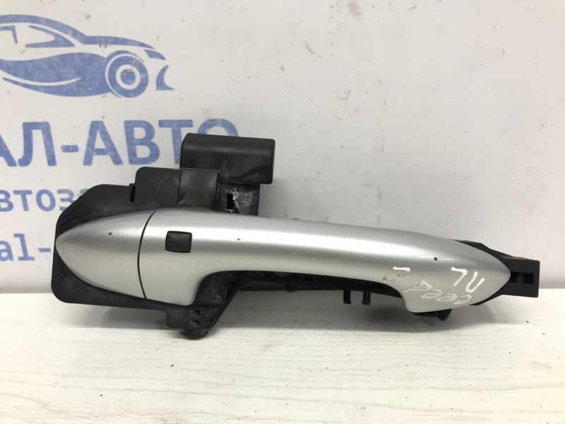 Ручка двери внешняя передняя левая Kia Ceed JD 1.6 DIESEL D4FB 2012 (б/у) Київ - зображення 1