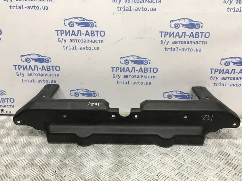 Накладка передней панели Kia Sorento BL 2.5 DIESEL D4CB 2002 (б/у) Киев - изображение 1