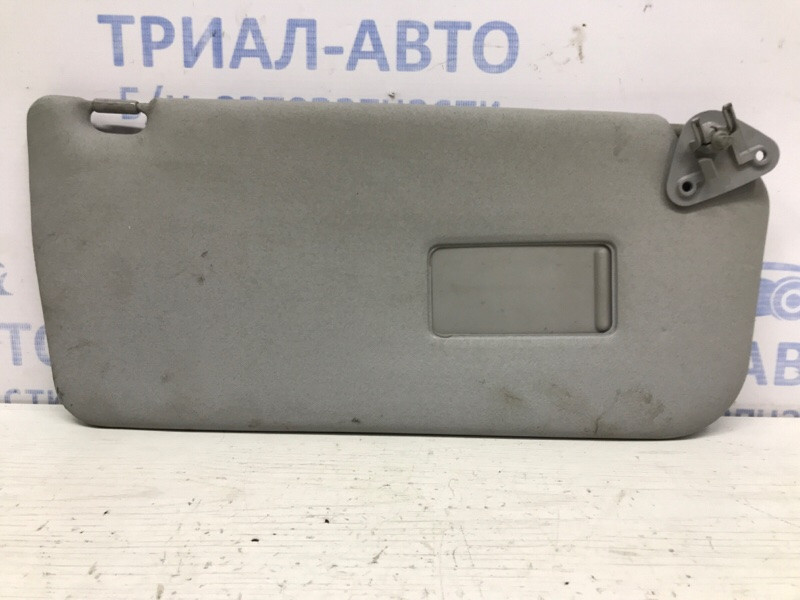 Козырек солнцезащитный правый Mitsubishi Pajero Wagon 3 3.2 ДИЗЕЛЬ 4M41 1999 (б/у) Київ - зображення 1