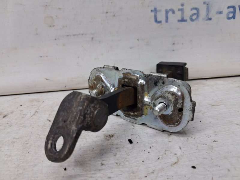 Ограничитель двери задний левый SsangYong Rexton Y250 2.7 D27DT 2006 (б/у) Киев - изображение 2