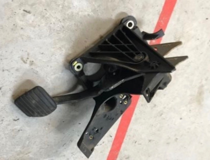 Бу педаль тормоза Renault Laguna 2, 8200725724, 8200420699, 8200002853 Кропивницький - зображення 1