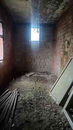 Крепкая коробка в фонтанке Одеса