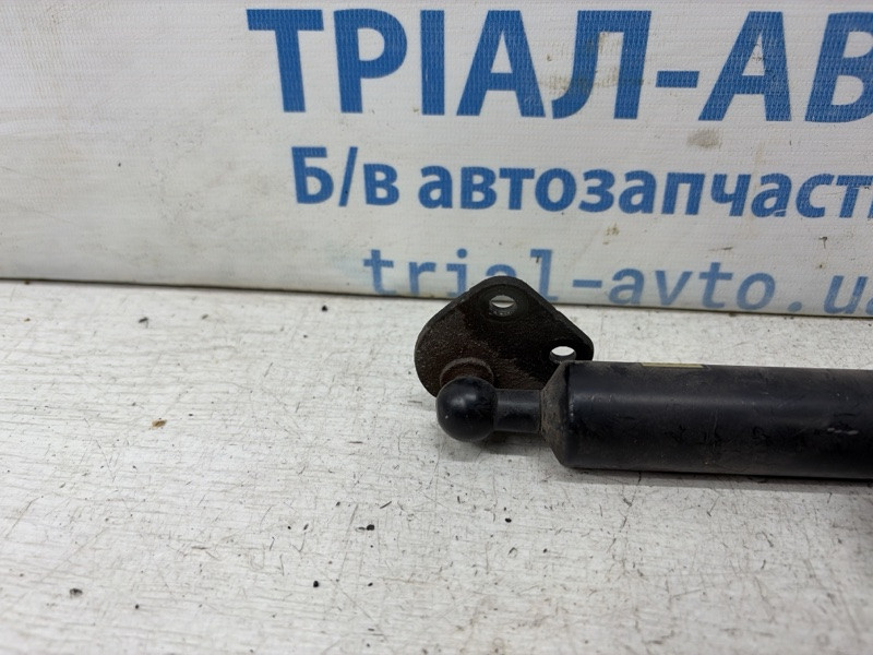 Амортизатор крышки багажника Mitsubishi Pajero Sport 1996-2008 MR526933 (Арт. 83791) Київ - зображення 2