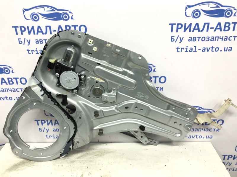 Стеклоподъемник задний правый Kia Soul AM 1.6 БЕНЗИН G4FC 2008 (б/у) Киев - изображение 1