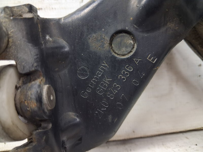 Ролик раздвижной двери Volkswagen Caddy 2K 1.9 DIESEL BJB 2003 (б/у) Киев - изображение 4