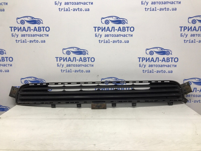 Решетка бампера центральная Infiniti Q50 V37 2.2 DIESEL OM651 2013 (б/у) Київ - зображення 1