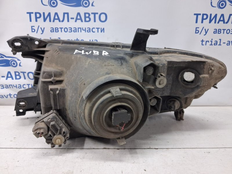 Фара правая галоген Mitsubishi Pajero Wagon 3 3.2 ДИЗЕЛЬ 4M41 1999 (б/у) Київ - зображення 3
