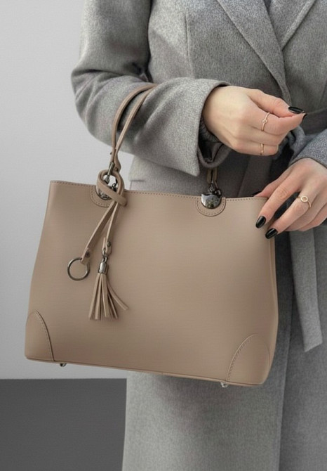 Каркасна шкіряна жіноча сумка бежева , тауп Італія Віра пелле TS000056 Киев - изображение 1