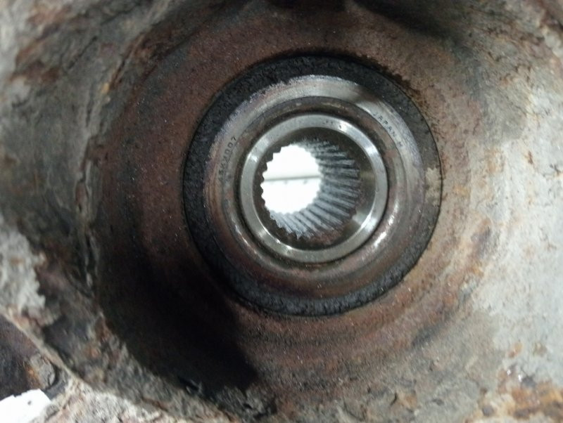 Цапфа задняя левая со ступицей SsangYong Kyron DJ 2.7 D27DT 2005 (б/у) Киев - изображение 5