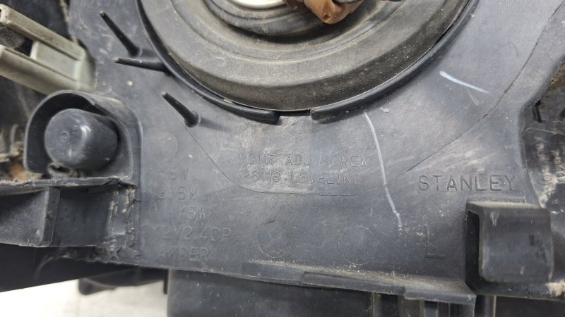 Фара левая Mitsubishi Lancer 10 2.0 БЕНЗИН 4B11 2007 (б/у) Киев - изображение 5