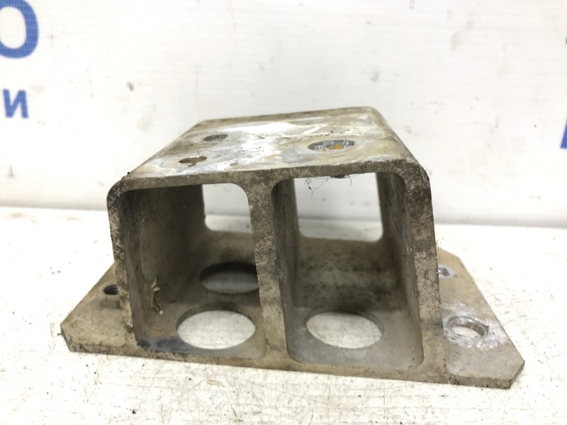 Кронштейн усилителя заднего бампера Toyota RAV 4 A30 2.2 DIESEL 2ADFTV 2005 лев. (б/у) Київ - зображення 2