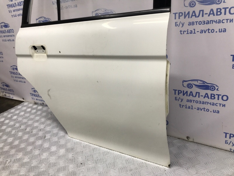Дверь задняя правая Mitsubishi Pajero Sport K9 2.5 DIESEL 4D56 1996 (б/у) Киев - изображение 4