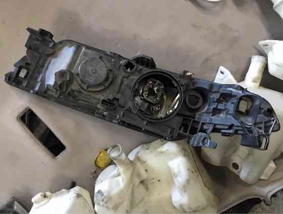Бу корпус фары Renault Laguna 2, 8200207516, xenon, правая, дорейстайлинг, без блока розжига. Кропивницький