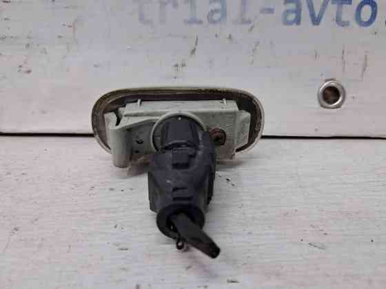 Повторитель поворотника Hyundai Sonata NF 2.4 БЕНЗИН G4KC 2004 (б/у) Киев