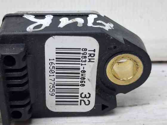 Датчик удара (AIRBAG) Toyota Auris E150 1.6 БЕНЗИН 1ZRFAE 2006 (б/у) Киев