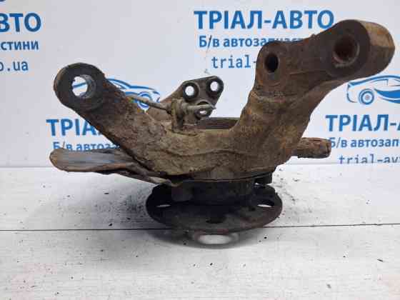 Кулак поворотный правый со ступицей SsangYong Korando C200 2.0 DIESEL D20DT 2010 (б/у) Киев