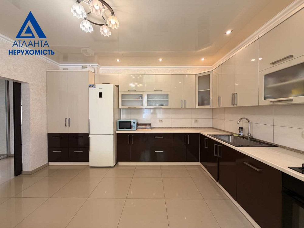 продажа 5-к квартира Луцк, 215000 $ Луцьк - зображення 3