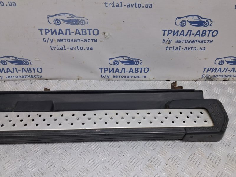 Подножка Mitsubishi Pajero Wagon 3 3.2 ДИЗЕЛЬ 4M41 1999 лев. (б/у) Київ - зображення 3