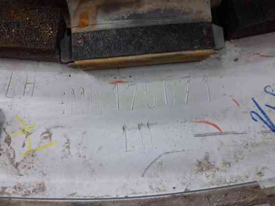 Накладка крыла Mitsubishi Outlander CU 2.4 БЕНЗИН 4G69 2003 задн. лев. (б/у) Київ