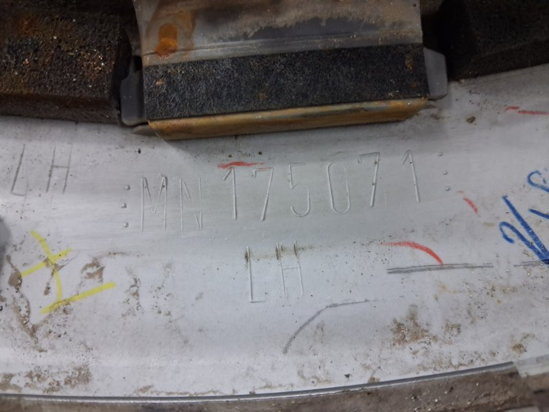 Накладка крыла Mitsubishi Outlander CU 2.4 БЕНЗИН 4G69 2003 задн. лев. (б/у) Киев - изображение 5