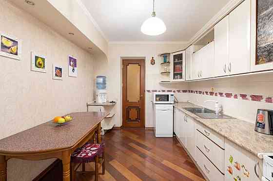 продажа 3-к квартира Киев, Печерский, 215000 $ Київ