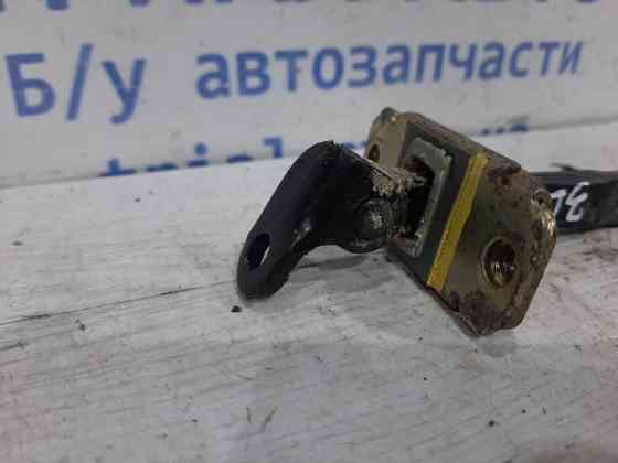 Ограничитель двери задний левый Hyundai Tucson 2004-2009 794902E000 (Арт. 25585) Киев