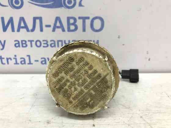 Бачок главного тормозного цилиндра Mitsubishi Pajero Sport K9 3.0 БЕНЗИН 6G72 1996 (б/у) Киев