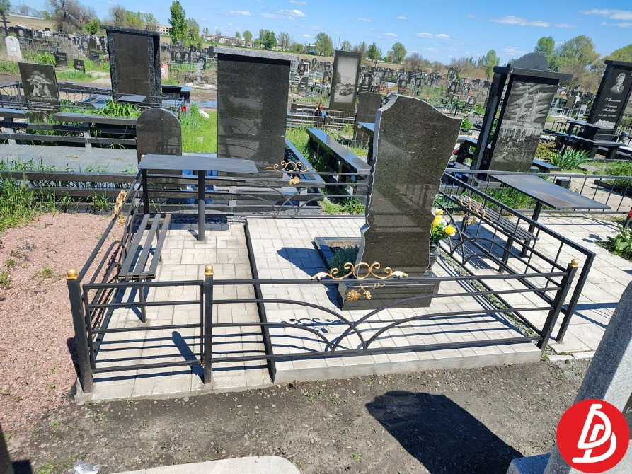 Огорожі на могилу. "Броневик" Дніпро. Дніпро - зображення 4
