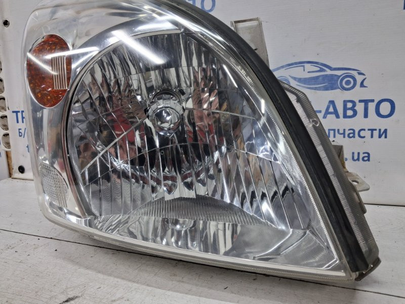 Фара правая галоген Toyota Prado J120 4.0 1GR-FE 2002 (б/у) Київ - зображення 3