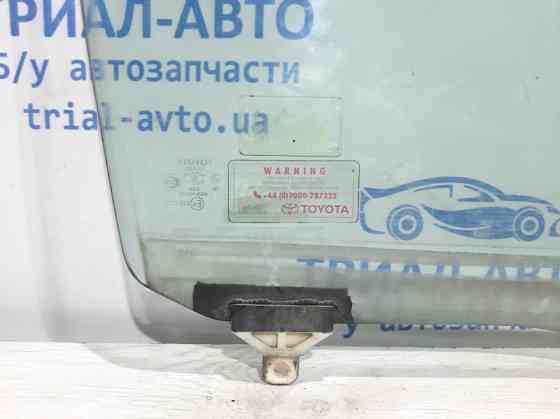 Стекло двери переднее правое Toyota Land Cruiser J100 4.7 1998 (б/у) Киев