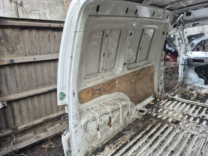 Четверть автомобиля задняя левая Volkswagen Caddy 2K 1.9 DIESEL BJB 2003 (б/у) Київ - зображення 3