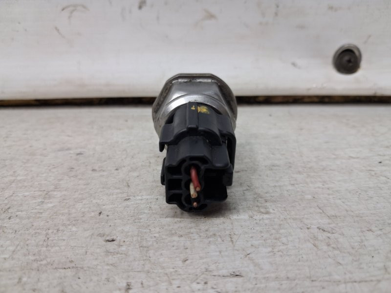 Датчик давления топлива в рейке Mitsubishi Pajero Wagon 4 3.2 ДИЗЕЛЬ 4M41 2006 (б/у) Киев - изображение 3