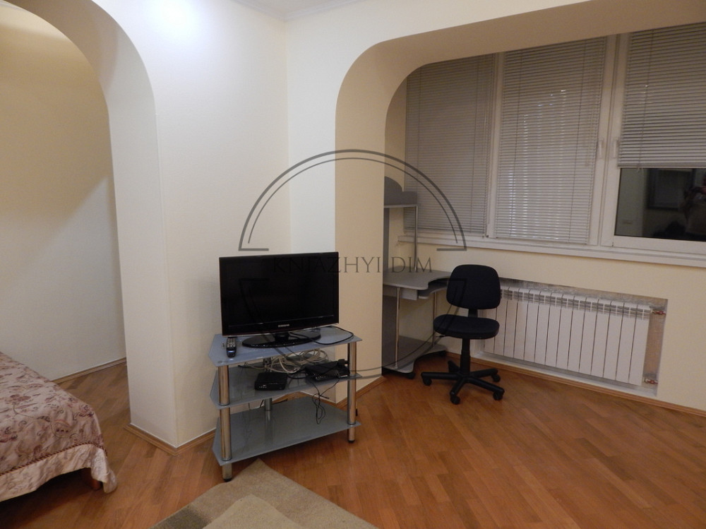 Оренда 1 кім. кварт. на Виноградному пер. Липки.Маріїнський парк ст. м. Арсенальна Код № 117837 Київ - зображення 5