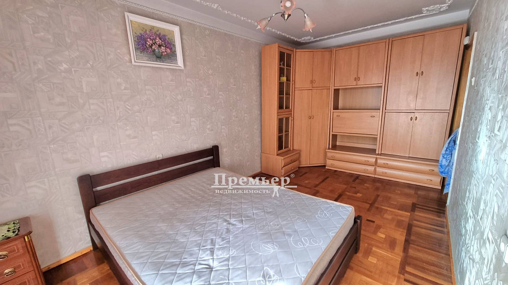 Пропонується до продажу простора, світла, затишна трикімнатна квартира Одеса - зображення 2