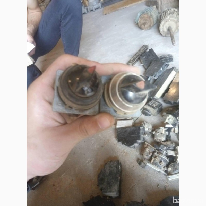 Кнопки ПЕ, переключатели. -2шт Харків - зображення 1