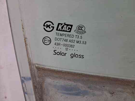 Стекло двери переднее правое Chevrolet Captiva C140 2.2 DIESEL Z22D1 2006 (б/у) Киев