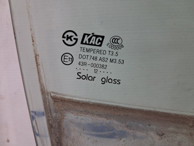Стекло двери переднее правое Chevrolet Captiva C140 2.2 DIESEL Z22D1 2006 (б/у) Киев - изображение 3