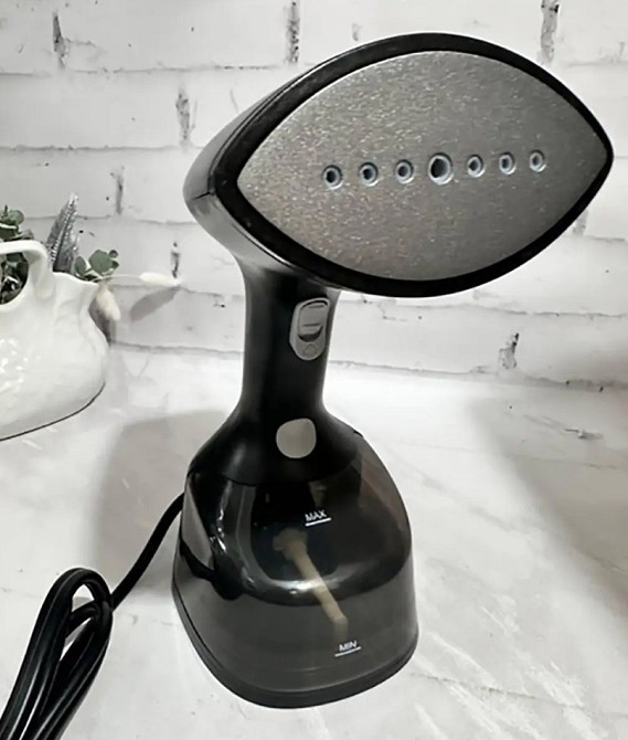 Отпариватель ручной для одежды Grunhelm GHS1816B 1800 Вт черный Киев - изображение 4