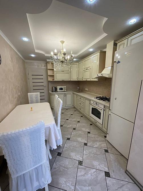 Здається в оренду 3-кімнатна квартира в ЦЕНТРІ міста Ивано-Франковск - изображение 2