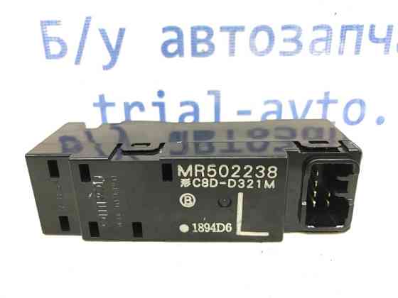 Кнопка стеклоподъемника Mitsubishi Outlander CU 2.4 БЕНЗИН 4G69 2003 (б/у) Київ