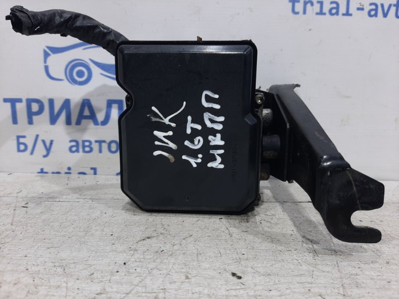 Блок abs Nissan Juke F15 1.6 TURBO MR16DDT 2010 (б/у) Київ - зображення 1