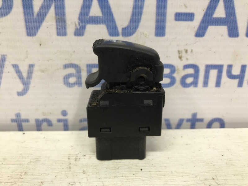 Кнопка стеклоподъемника Hyundai Tucson JM 2.0 DIESEL D4EA 2004 (б/у) Киев - изображение 3