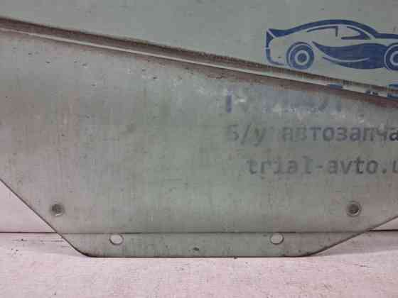Стекло двери переднее правое Chevrolet Captiva C140 2.2 DIESEL Z22D1 2006 (б/у) Киев