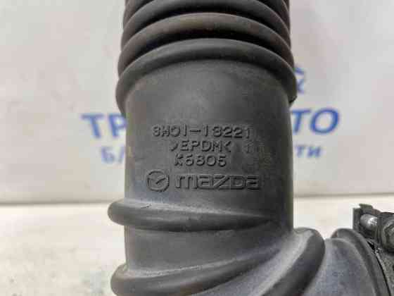 Патрубок воздушного фильтра Mazda 3 2013-2019 SH0113221 (Арт. 77538) Киев
