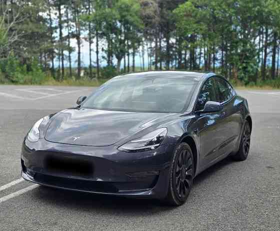 Продам Tesla Model 3 2021 року Киев