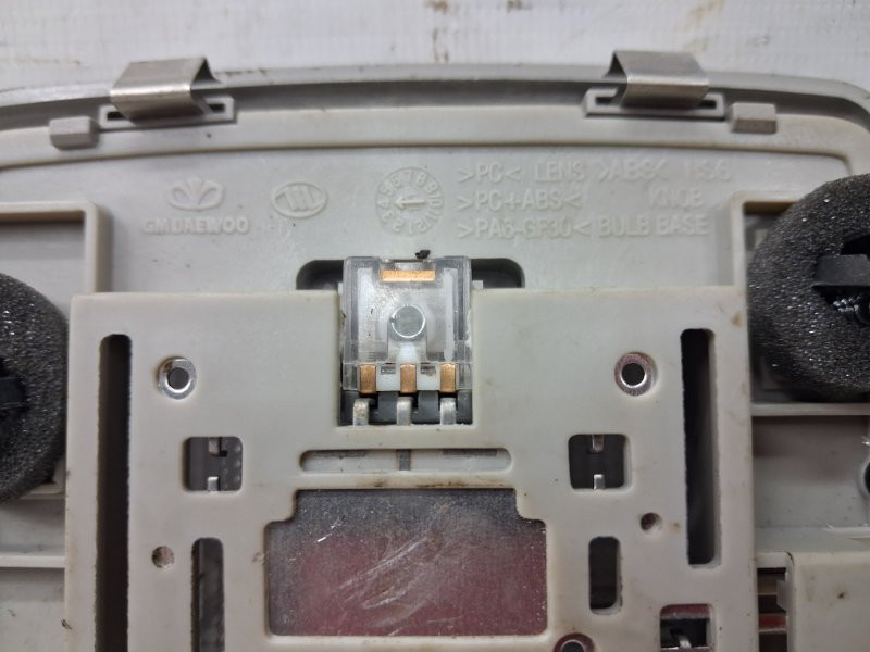 Плафон задний Chevrolet Captiva C140 2.2 DIESEL Z22D1 2006 (б/у) Киев - изображение 3