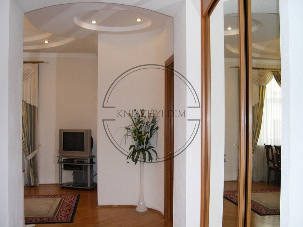 БЕЗ КОМІСІЇ! Простора 3 кім. студіо в Сталінці, Центр м. Площа Льва Толстого. № 117701 Київ - зображення 8