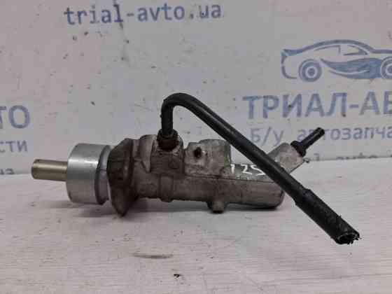 Тормозной цилиндр главный Toyota Avensis T25 1.8 БЕНЗИН 1ZZFE 2002 (б/у) Киев