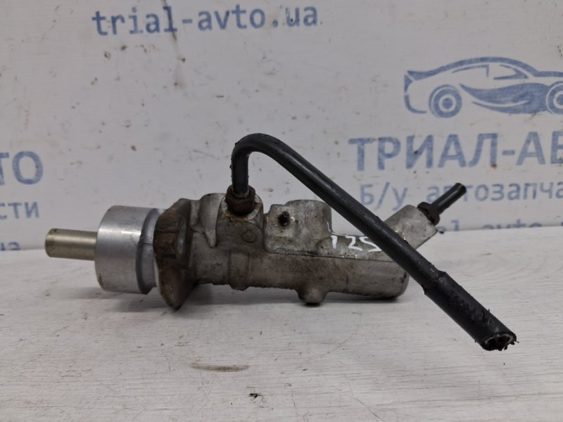 Тормозной цилиндр главный Toyota Avensis T25 1.8 БЕНЗИН 1ZZFE 2002 (б/у) Киев - изображение 2