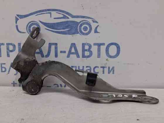 Петля капота правая Toyota Avensis T25 1.8 БЕНЗИН 1ZZFE 2003 (б/у) Киев